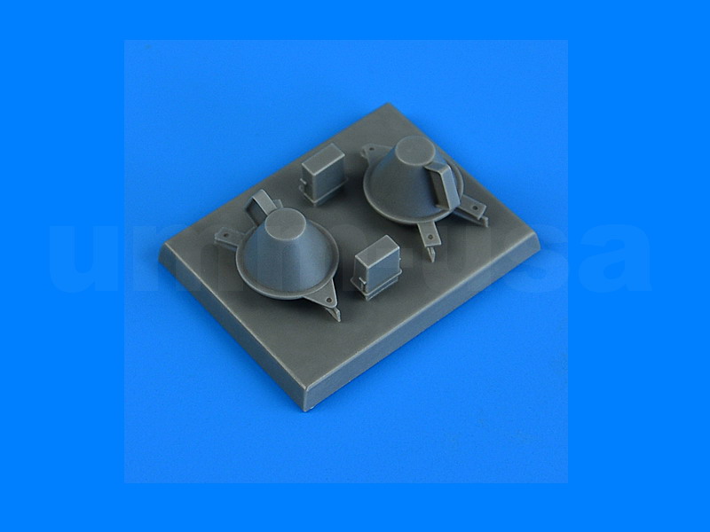 QB32271 F-4 Phantom II remove before flight covers 1/32